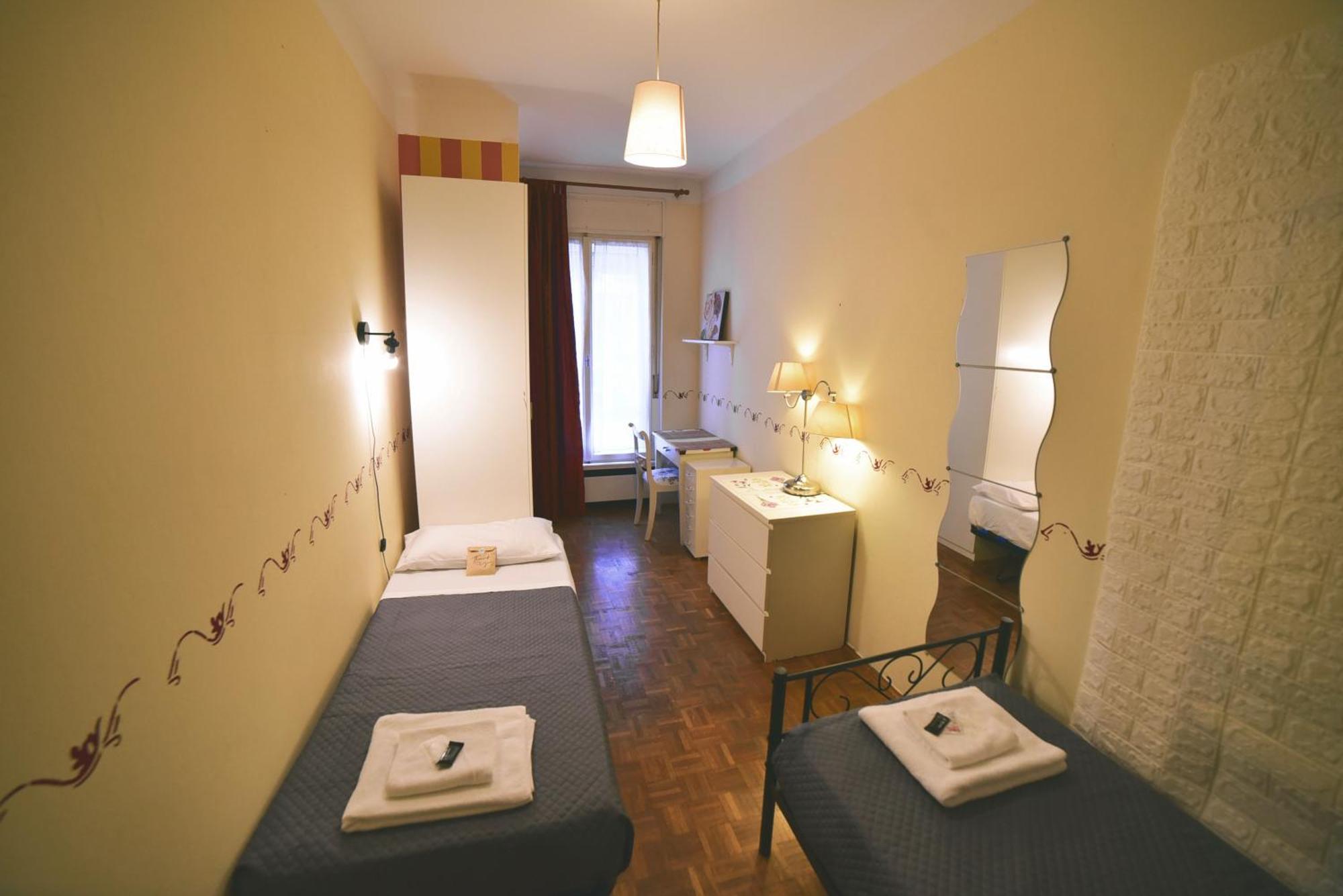 Barcolana Lodge - Hostel Триест Екстериор снимка