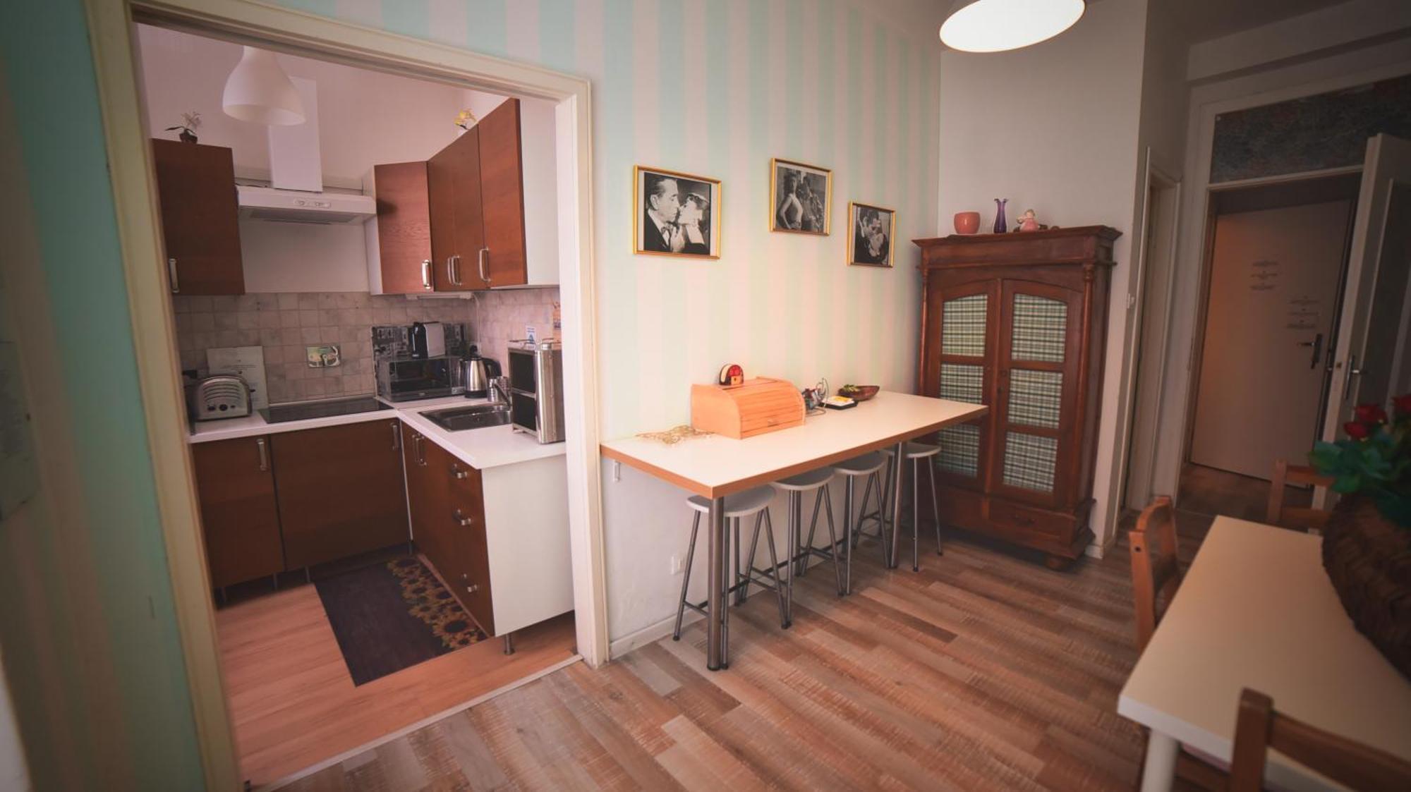 Barcolana Lodge - Hostel Триест Екстериор снимка